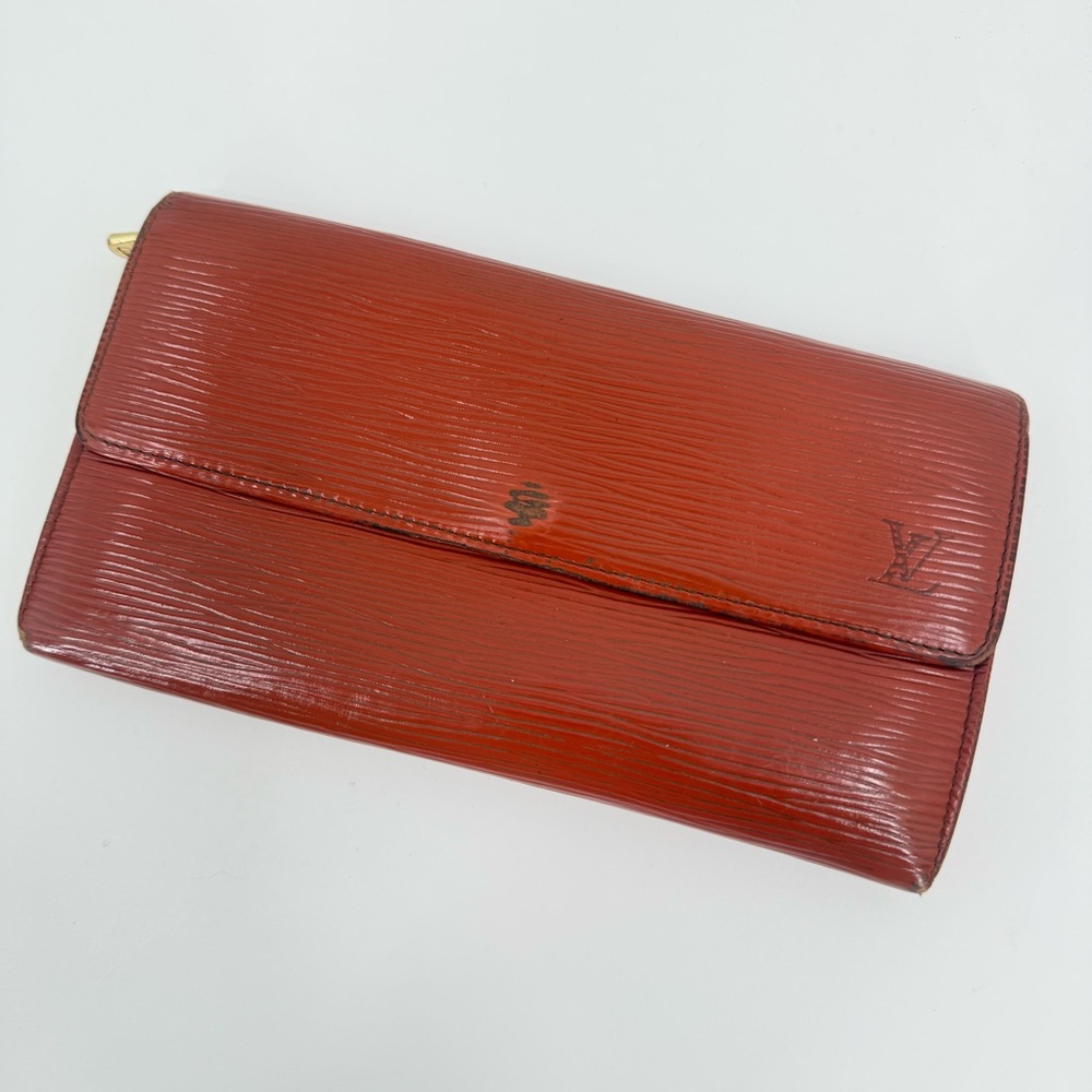 Louis Vuitton Brown Epi Leather Long Wallet - Fair Condition